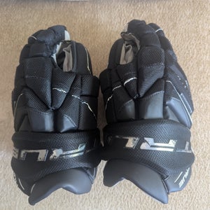 True Catalyst 9X3 Gloves 12" (Used)