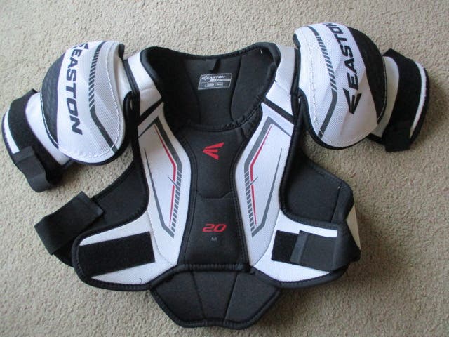 Medium Senior Easton Synergy 20 Hockey Shoulder Pads (Used)