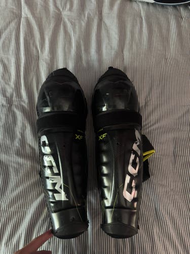 Senior CCM Tacks xf pro 15" Shin Pads (Used)