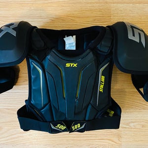 Used STX Stallion 500 Shoulder Pads (Senior - Small)