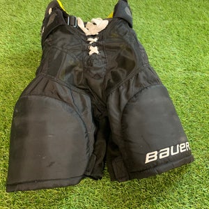 Black Youth Large Bauer Supreme Ultrasonic Hockey Pants (Used)