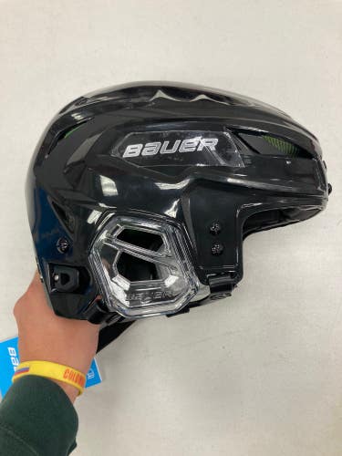 NEW Black SM/MD Bauer Hyperlite Helmet