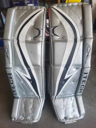 37" Itech Rx7 Goalie Leg Pads (Used)