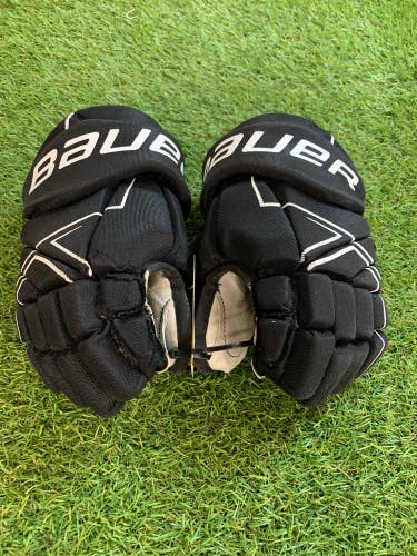 Black Junior Bauer NSX Gloves 11" (Used)