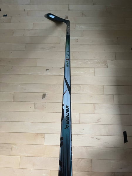 New Intermediate Bauer Hyperlite2 P92 55 Flex Left Handed Hockey Stick