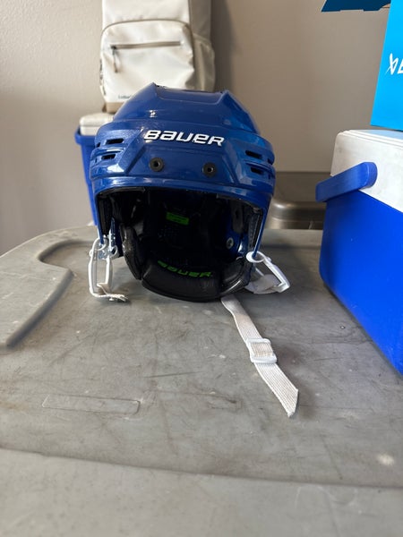 Small Bauer Re-Akt 85 Helmet  (Used)