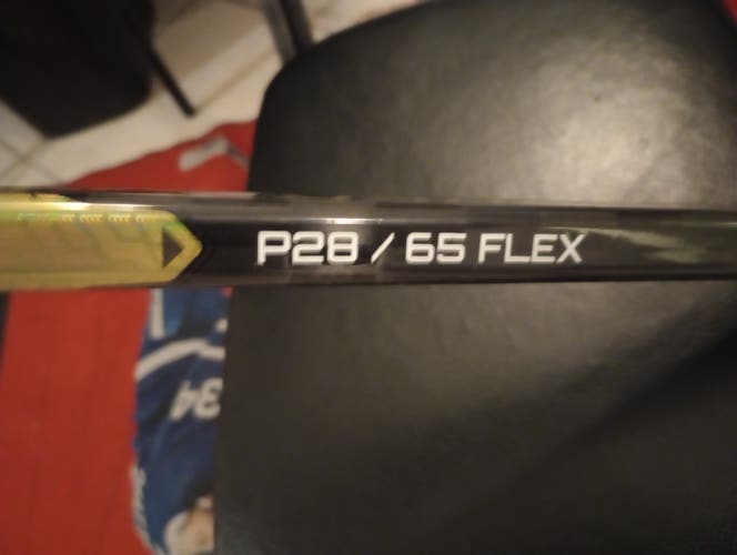 Intermediate Bauer Proto-R Left Hand Hockey Stick P28 65 Flex (New)