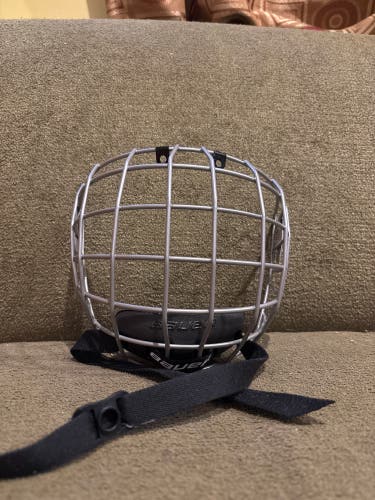 Medium  Bauer True Vision Full Cage (New)