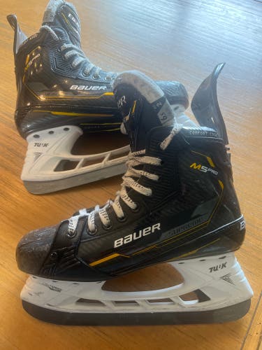 Bauer supreme m5 pro skates size 6.5