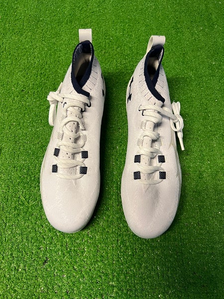 Men's  Size M 9.5 (W 10.5) Under Armour (New)
