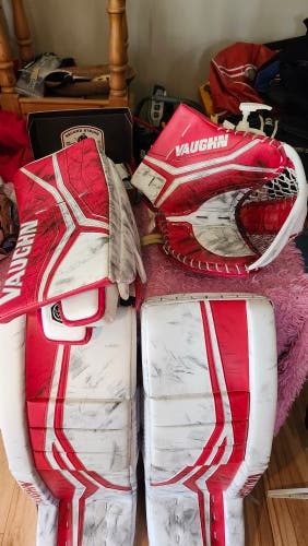 2024 Vaughn V10 Pro Carbon Regular
