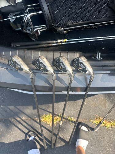 Men's 2004 Callaway 7 Iron Right Handed Regular Flex Steel Shaft (Used)