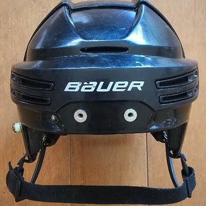 Large Bauer Helmet (Used)