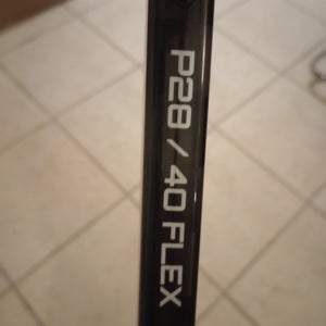 Junior Bauer Proto-R Left Hand Hockey Stick P28 40 Flex (New)