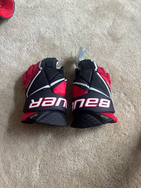 Bauer hockey gloves