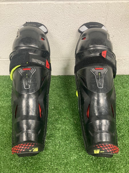 Junior Bauer Vapor Hyperlite Shin Pads 12" (Used)