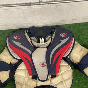Senior Medium Vaughn V4 7600 Goalie Chest Protector (Used)