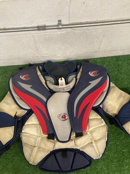 Senior Medium Vaughn V4 7600 Goalie Chest Protector (Used)