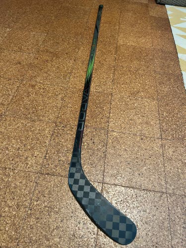 Intermediate Bauer Vapor Hyperlite 2 55 Flex P90TM (Used)