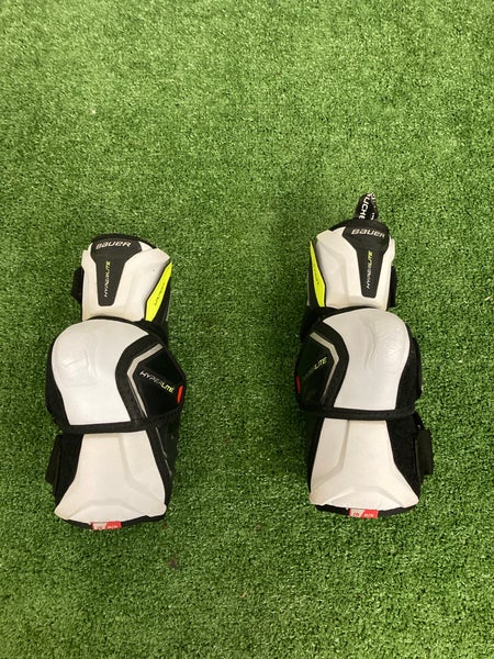 Junior Medium Bauer Vapor Hyperlite Elbow Pads (Used)