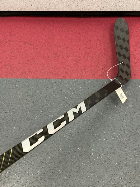 NEW Intermediate CCM Super Tacks AS-V Pro Left Handed Hockey Stick P28