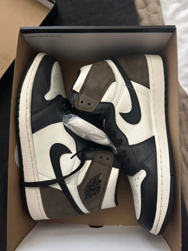 STEAL - MOCHA AJ1 SIZE M 10.0 VERY RARE FIND AND MAJOR STEAL