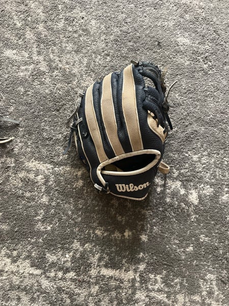 Wilson RH Baseball Glove 10" (Used)