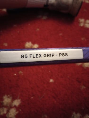 Senior CCM RibCor Trigger 8 Pro Right Handed Hockey Stick P88 85 Flex(New)