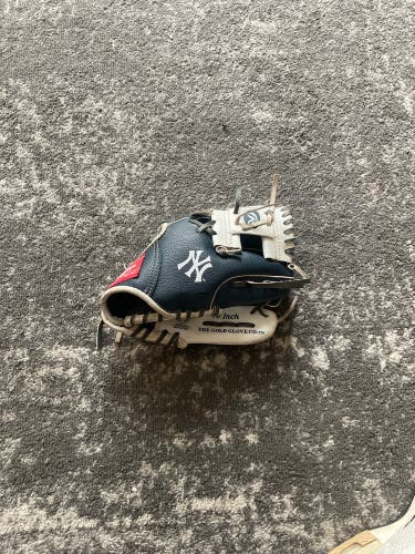 Rawlings RH Baseball Glove 10" (Used)