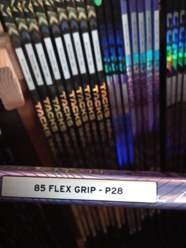 Senior CCM RibCor Trigger 8 Pro Right Handed Hockey Stick P28 85 Flex(New)
