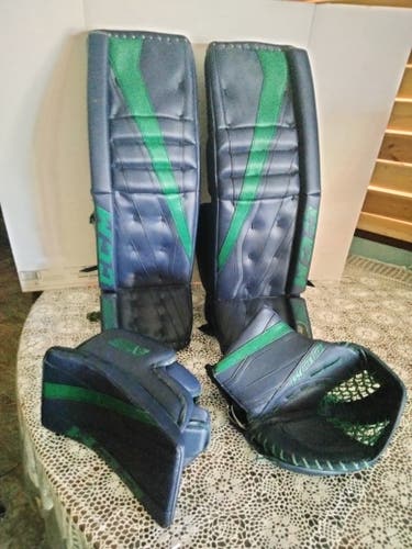 ccm goalie eflex 3 pad set