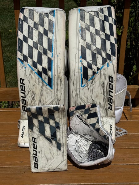 35" + 1 2023 Bauer Supreme Mach Regular Goalie Full Set (Used)