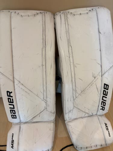 32" Bauer Supreme M5 Pro Goalie Leg Pads (Used)