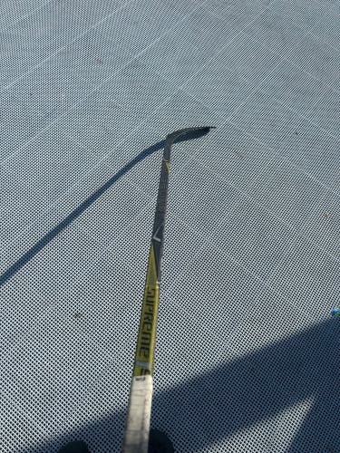 Senior Bauer Supreme 1S Right Handed Hockey Stick Toe Pattern Pro Stock (Used)