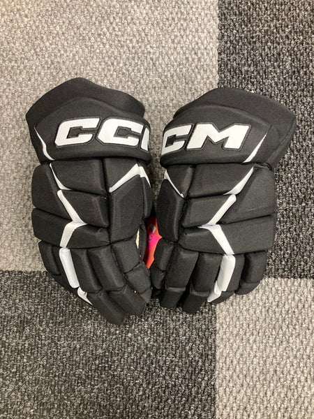 Black Senior CCM JetSpeed FT680 Gloves 14" (New)