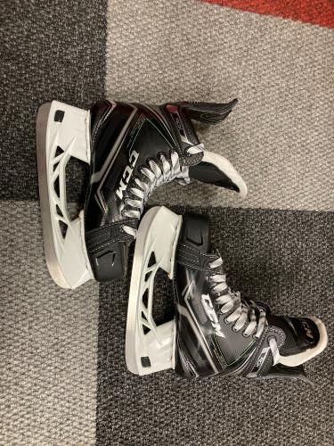 Senior CCM RibCor 90K Hockey Skates Regular Width Size 6 (New)