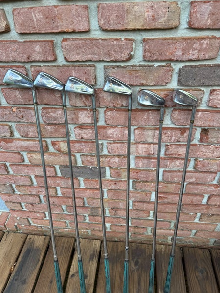 Walter Hagen Walter Hagen Haig Ultra Right Handed Iron Set Stiff Flex 6 Pieces Steel Shaft (Used)