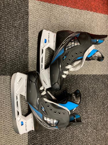 Senior True TF9 Hockey Skates Regular Width Size 6 (New)