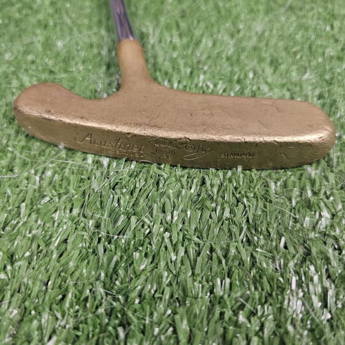 Acushnet Bulls Eye Putter Standard UP5S Gold-Toned Dual-Sided Fluted Steel 35"
