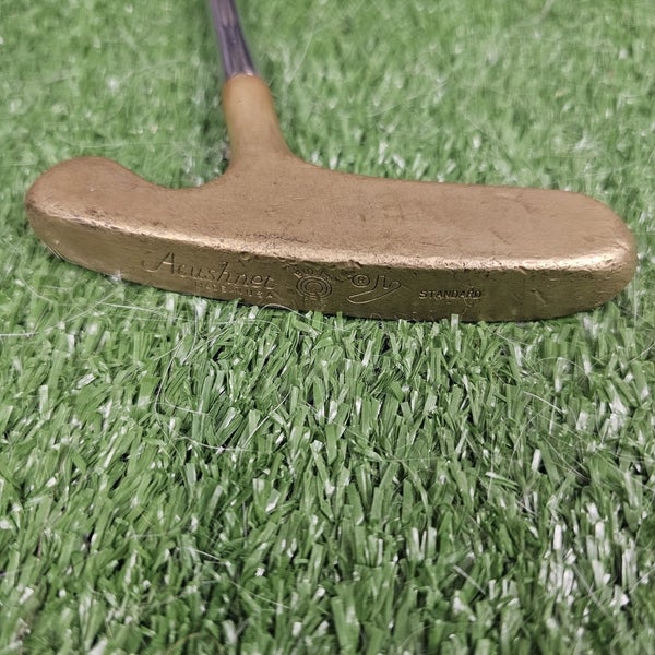 Acushnet Bulls Eye Putter Standard UP5S Gold-Toned Dual-Sided Fluted Steel 35"