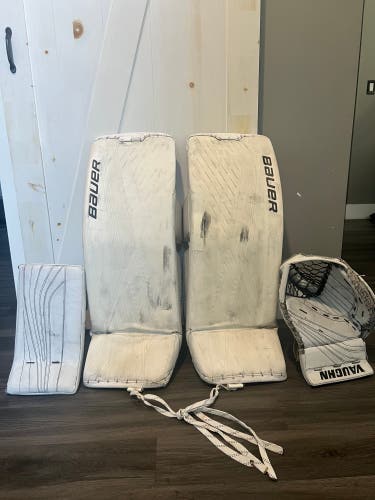 33" Bauer Ultrasonic + Vaughn SLR Pro Full Set