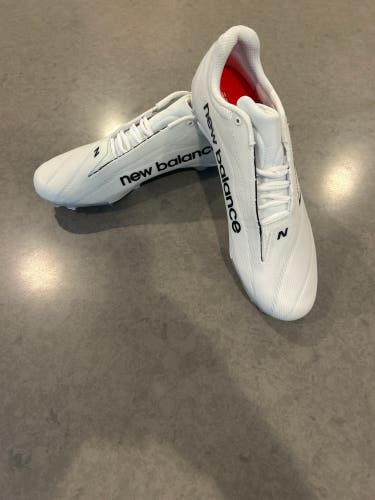 White Men's Size M 11.5 (W 12.5) Adult New Balance Low Top Burn X4 (New)