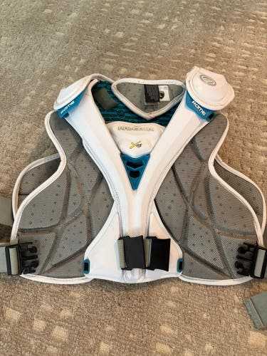 Adult Large Maverik Rome Shoulder Pads (Used)