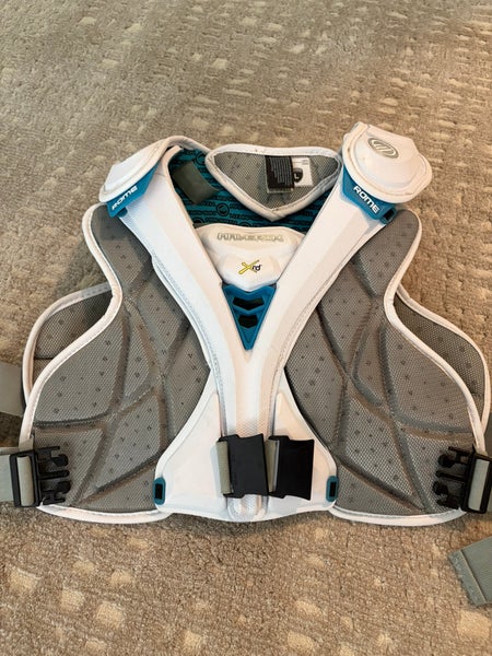 Adult Large Maverik Rome Shoulder Pads (Used)