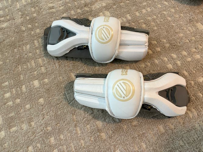 Adult Large Maverik Rome Arm Pads (Used)