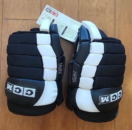 New CCM 252 Pro Stock Black Hockey Gloves Size 15"
