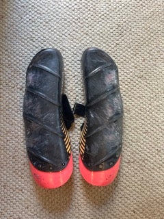 Medium Shred Shin Guard (Used)