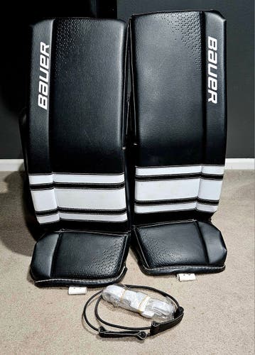 30" Bauer GSX Goalie Leg Pads (Used)
