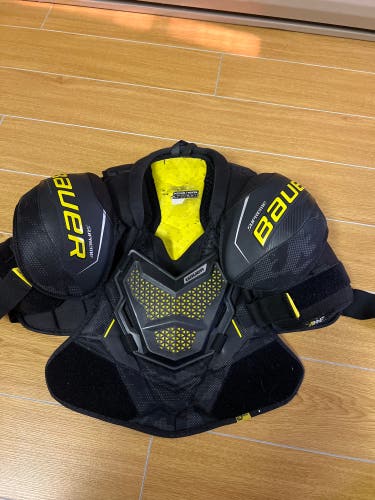 Bauer 3S Senior Medium Shoulder Pads