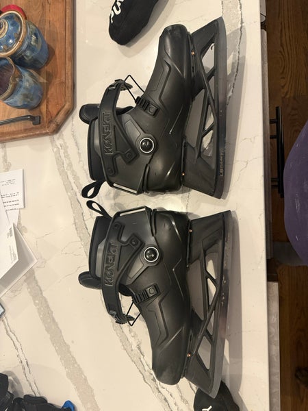 2025 Bauer Konekt 2 Hockey Goalie Skates Regular Width 8 (Used)